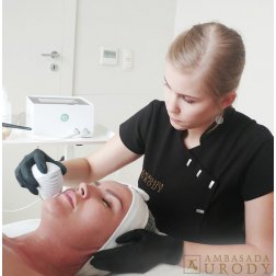 Dlaczego gwiazdy kochają Cryolift? Skuteczny liftingujący zabieg bankietowy