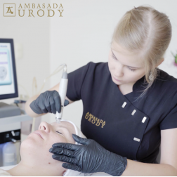 Hydrafacial - nowoczesne oczyszczanie skóry prosto z Hollywood
