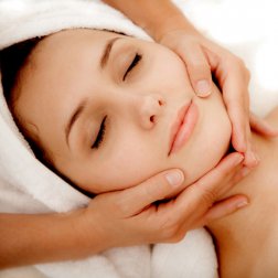 NOWOŚĆ! Facemodeling Zaawansowana metoda modelowania i odmładzania twarzy